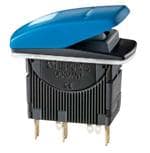 断路器 Combination of single pole circuit breaker and ON/OFF switch with soft-touch rocker actuation. Contoured rockers are available with a choice of colours and legends, with optional illumination. The 3131 is sealed to provide IP66 rated